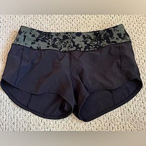 Lululemon speed ups size 4